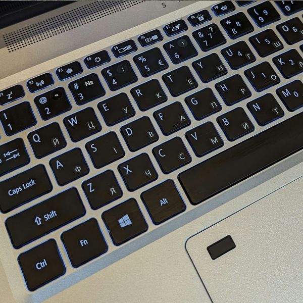 Наклейка з переліком гарячих клавіш Mac OS + наліпки на клавіатуру білі літери на прозорій матовій плівці 2135996967 фото